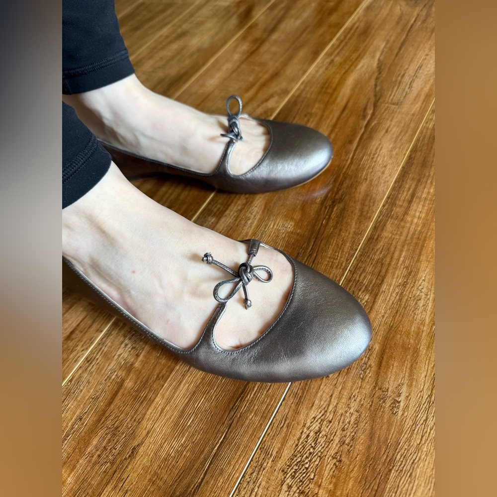 Elegant Metallic Ballet Flats with bow - Picture 8 of 8